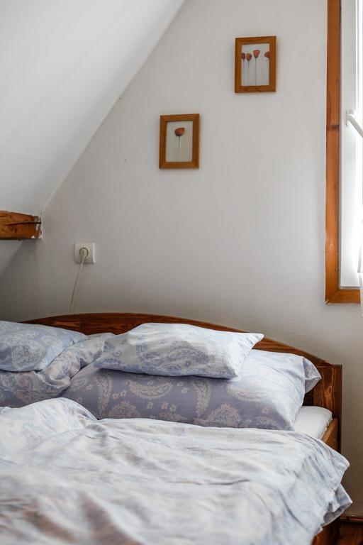 Myrtus Pince Es Vendeghaz Hotel Tarcal Cameră foto